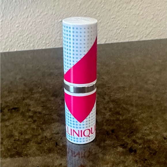 NEW Clinique Pop Lip Colour + Primer Lipstick in BARE POP - Picture 6 of 10